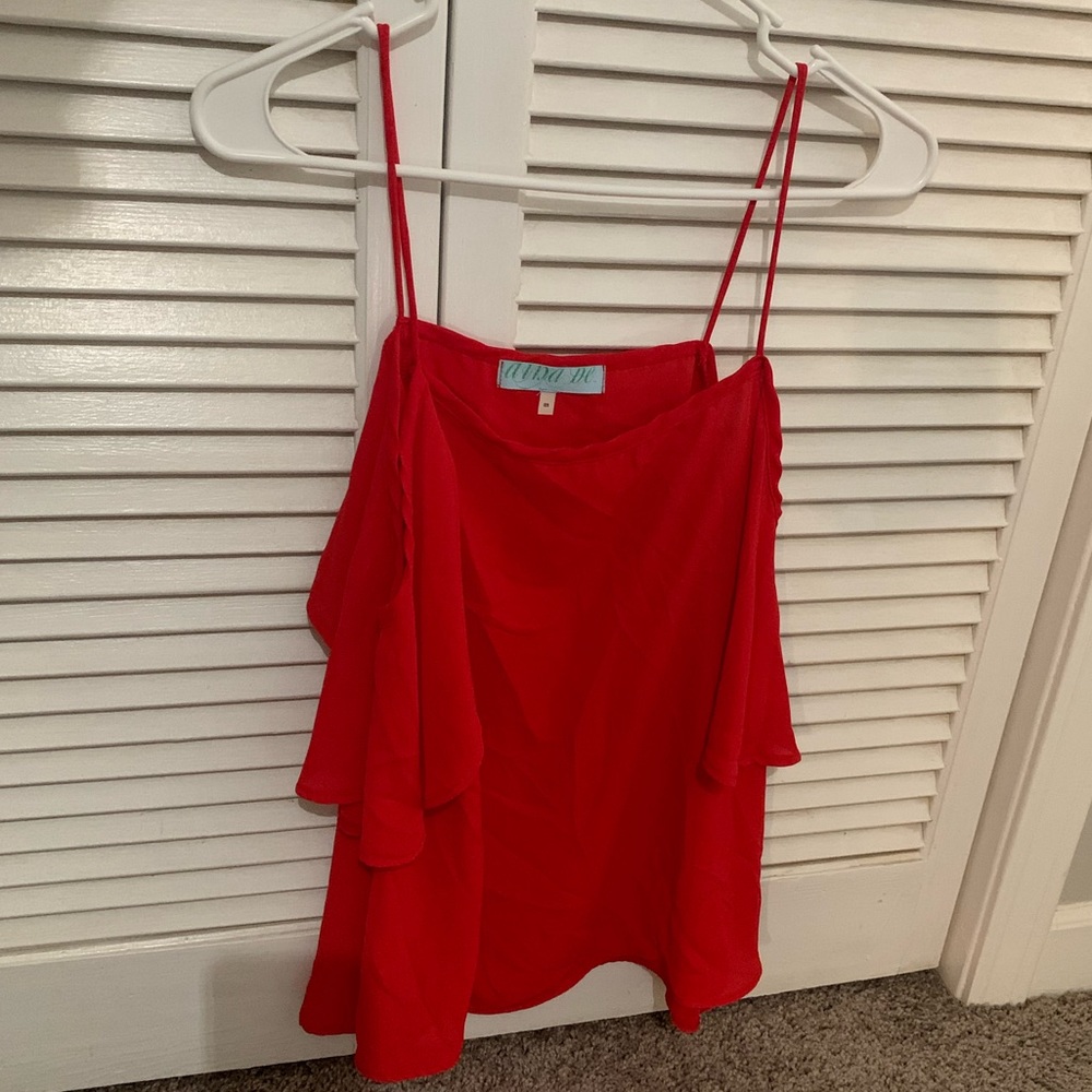 Aina Be boutique top